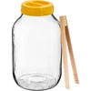 Vaso TO 4 L, pinze e coperchio in plastica Ø 100, con manico ['vaso', ' vaso in vetro', ' barattolo in vetro', ' barattolo con coperchio a vite', ' barattolo per fermentare i cetrioli', ' barattolo per cetrioli', ' vaso per liquori fatti in casa', ' vaso per infusi alcolici', ' barattolo con manico', ' coperchio con manico', ' vaso pratico', ' vaso con manico', ' bel barattolo', ' quale barattolo comprare', ' barattolo con pinze', ' barattolo per cetrioli in salamoia', ' barattolo per cetrioli fermentati']