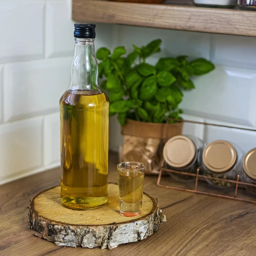 Bottiglia 500 ml per vodka, con tappo nero a vite, 6 pz. - 6