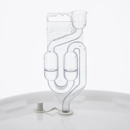 Contenitore di fermentazione 30 L con stampa, rubinetto e 3 gorgogliatori - 10