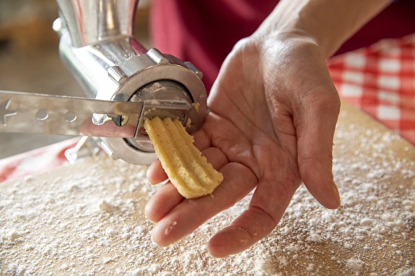 Biscotti con la macchina per la carne