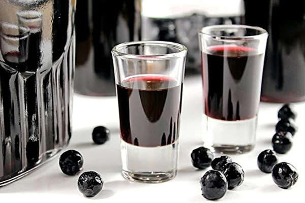 Liquore alla frutta del bisnonno Pędzimir