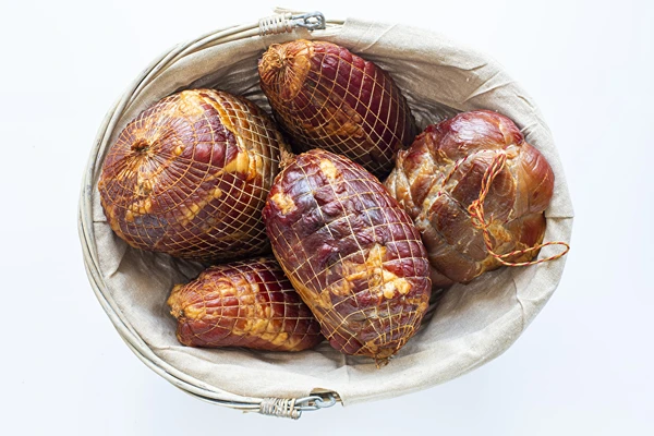 Prosciutto tradizionale affumicato