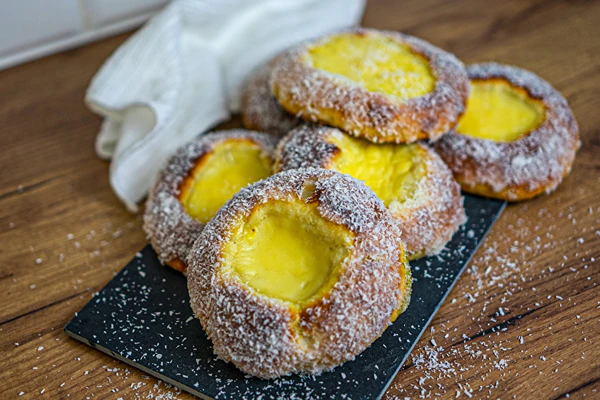 Skoleboller – brioche norvegesi con crema e cocco