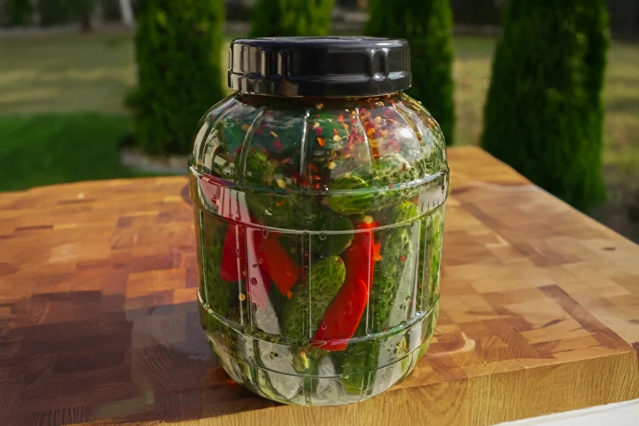 Cetrioli fermentati al chili