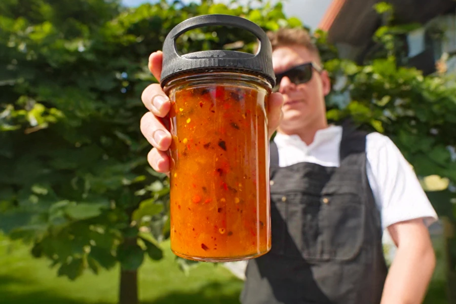 Browin Przepiśnik - Confettura di pesche piccante al peperoncino con una nota di rum